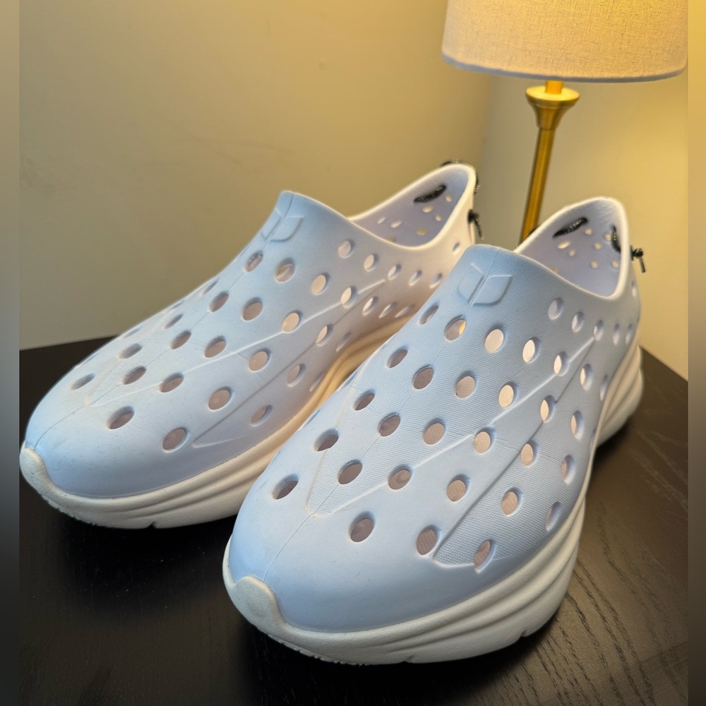 Kane Revive Active Recovery Shoe - Size 15 - White / Tan - Good Condition